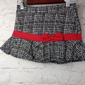 Girls black and white skirt